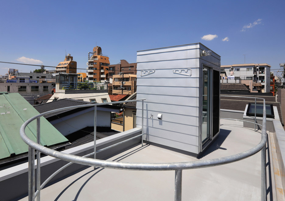 错层手法为四米宽的东京住宅增添无限魅力-6