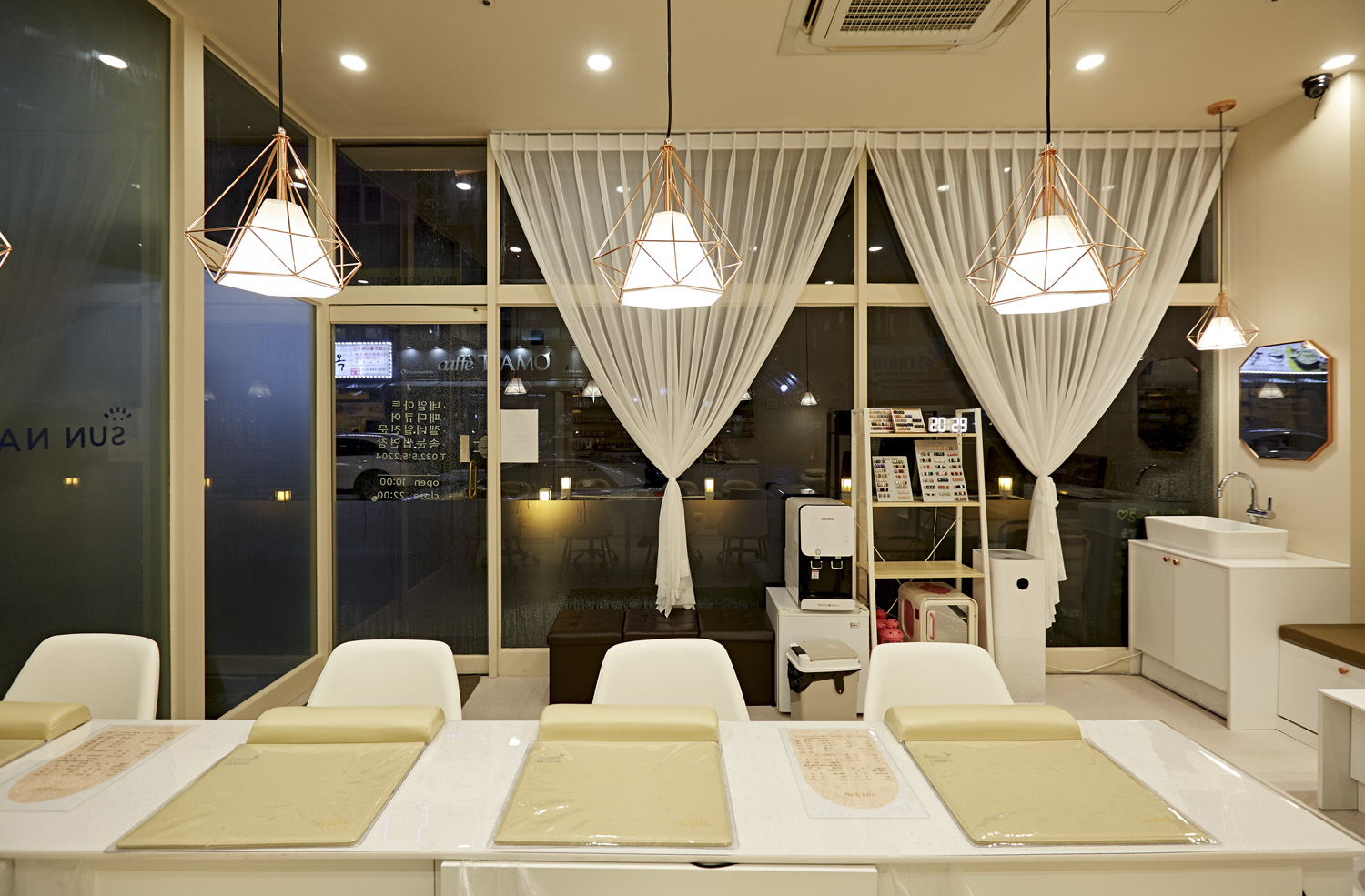 现代简约风小清新店铺设计-7