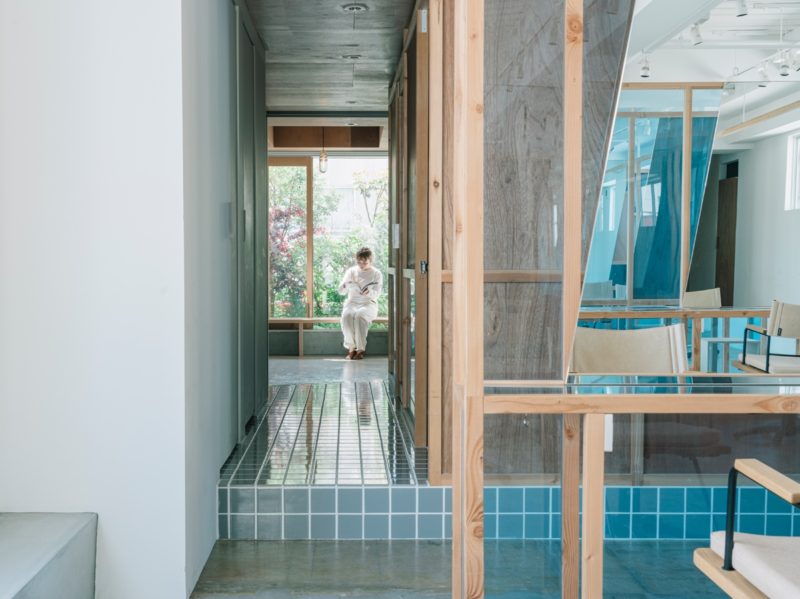 由于neute并非常见词汇，不清楚其确切含义，无法提供准确翻译 丨未明确提及整体设计方,涉及榎本太一,宇坪伸二等相关人员-44