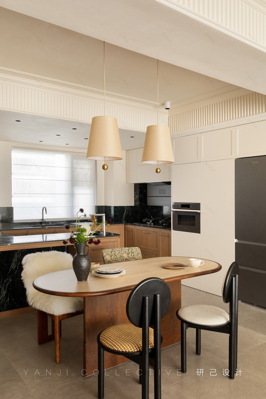 研己实景 · 当法式没有角花!143平诠释优雅质感的家丨中国北京丨研己设计-17