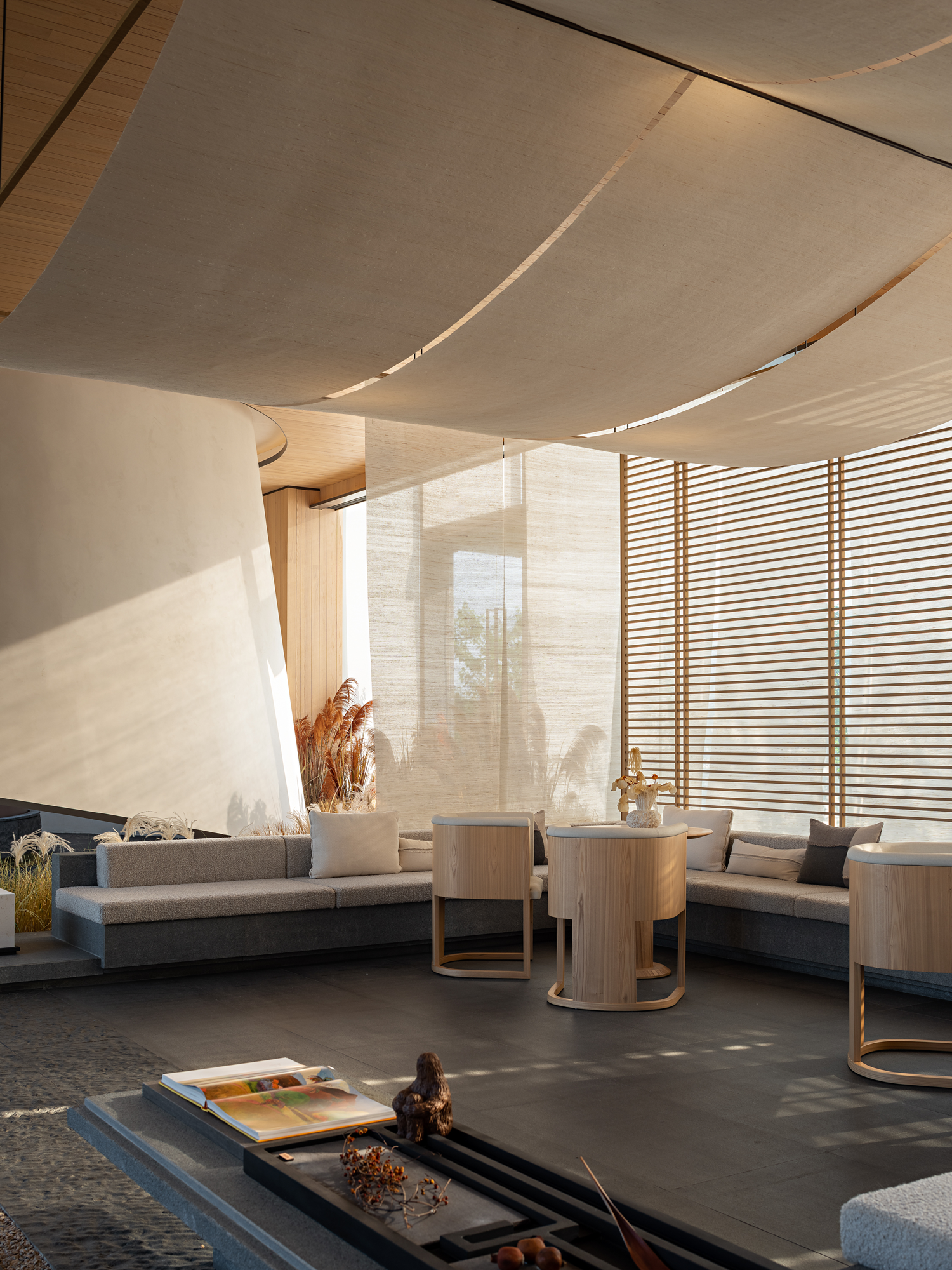 金地·湖山樾丨中国长沙丨则灵艺术×URO-44