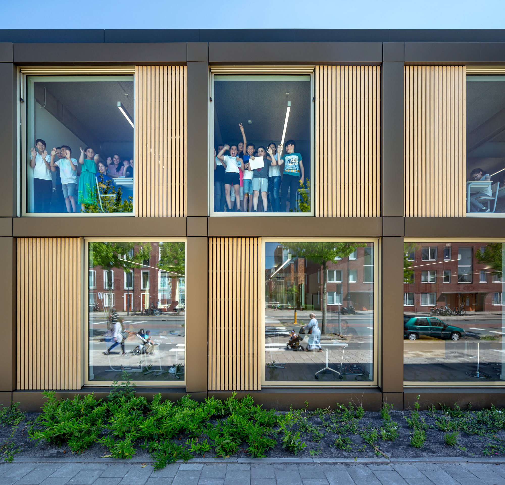 De Wereldburger Amsterdam Elementary School / Moke Architecten-16