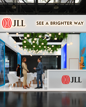 JLL 展位设计·“看见更光明的道路”
