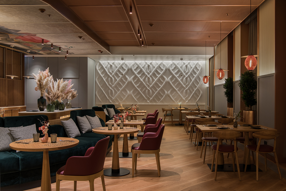 莫斯科 Mövenpick 酒店内的瑞士俄罗斯风格 Shagal 餐厅丨俄罗斯莫斯科丨Archpoint 设计局-17