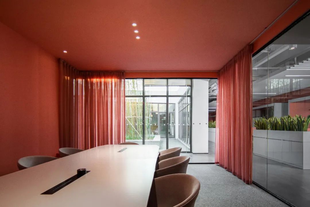 彩装色界 · 美源化妆品公司办公及研发总部丨ZITO.DESIGN-81