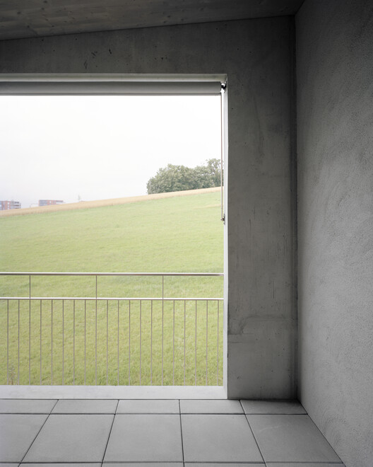 瑞士乡村豪华公寓丨Deschenaux Architects-22