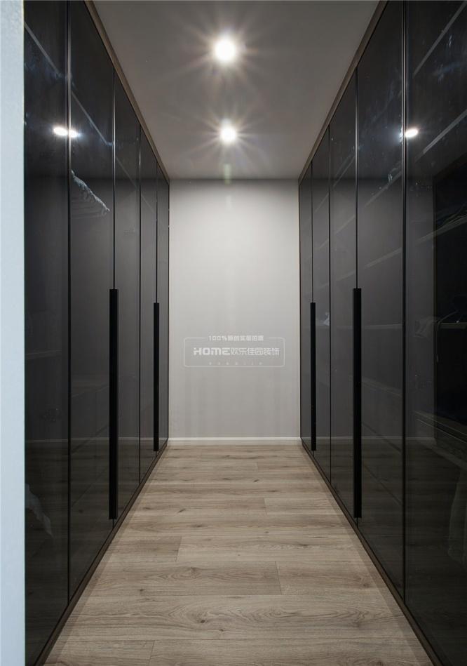 飞行员四室独居,蓝调轻奢尽享时尚生活-34