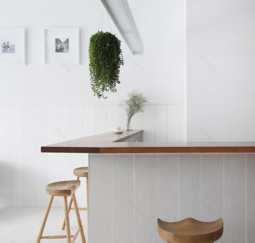 现代北欧风咖啡店,实木元素与绿植的生机融合-10