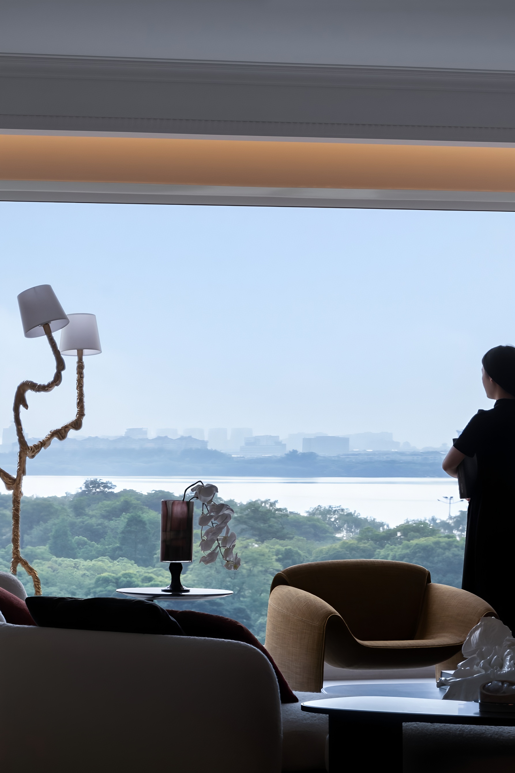 浪漫鎏金,方寸间纳四时湖景丨原想设计-0