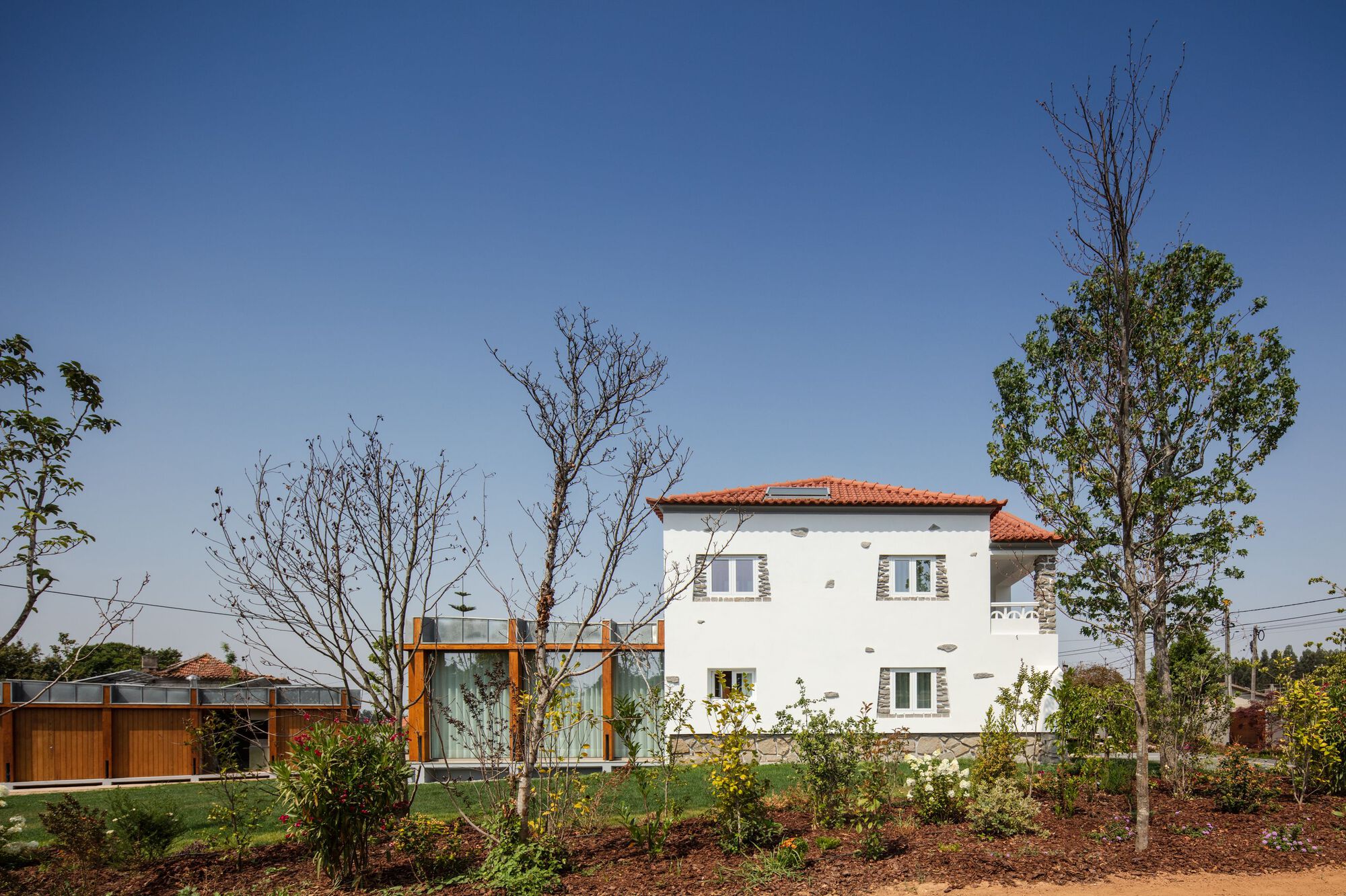 马西埃拉的房子丨葡萄牙丨Nelson Resende Arquitecto-30