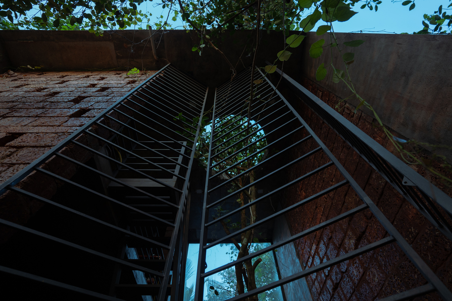 自然共生 · 印度艺术家住宅设计丨A Line Studio-33