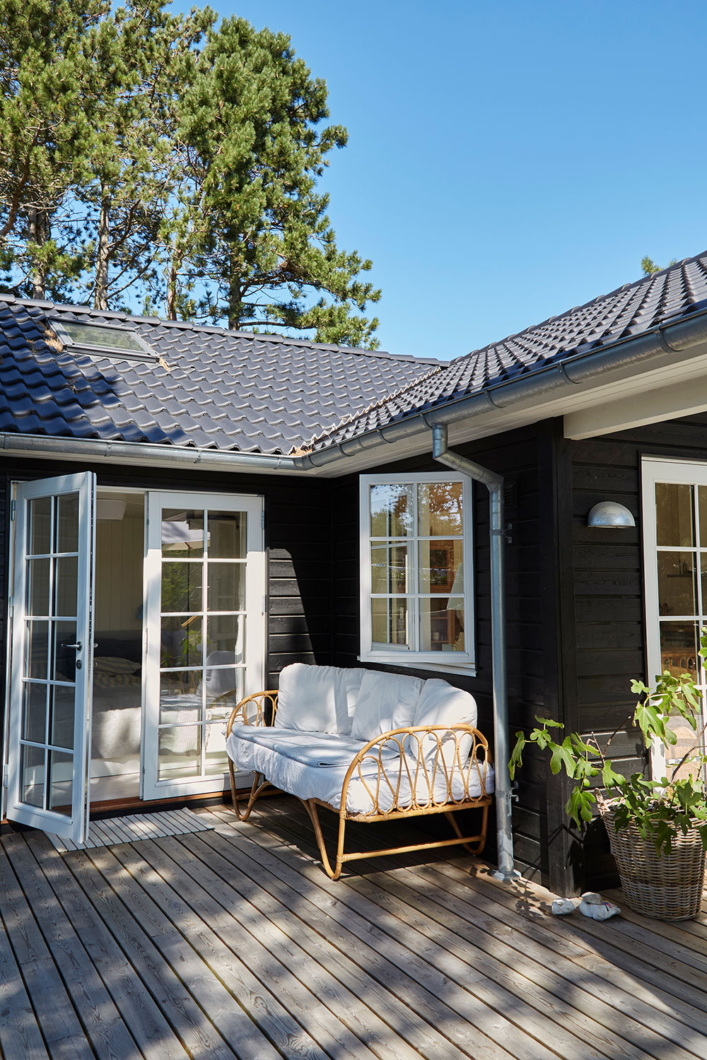 丹麦清新海滨度假小屋设计-11