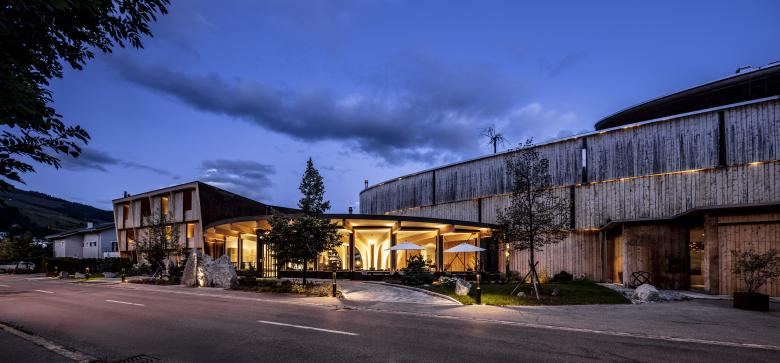 architectura feuerstein gmbh丨umbau hotel arnica scuol丨瑞士-0