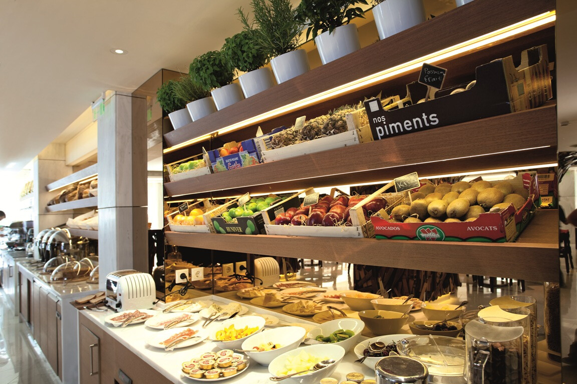 巴西设计双人组打造希腊传统主题酒店-39