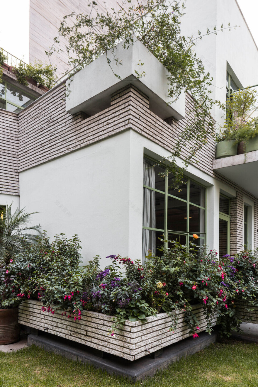 墨西哥城 40 年代老宅变身时尚办公空间-27