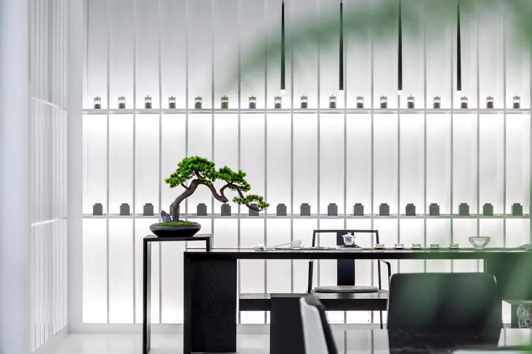 极简白，如何打造前卫艺术的国际办公-40