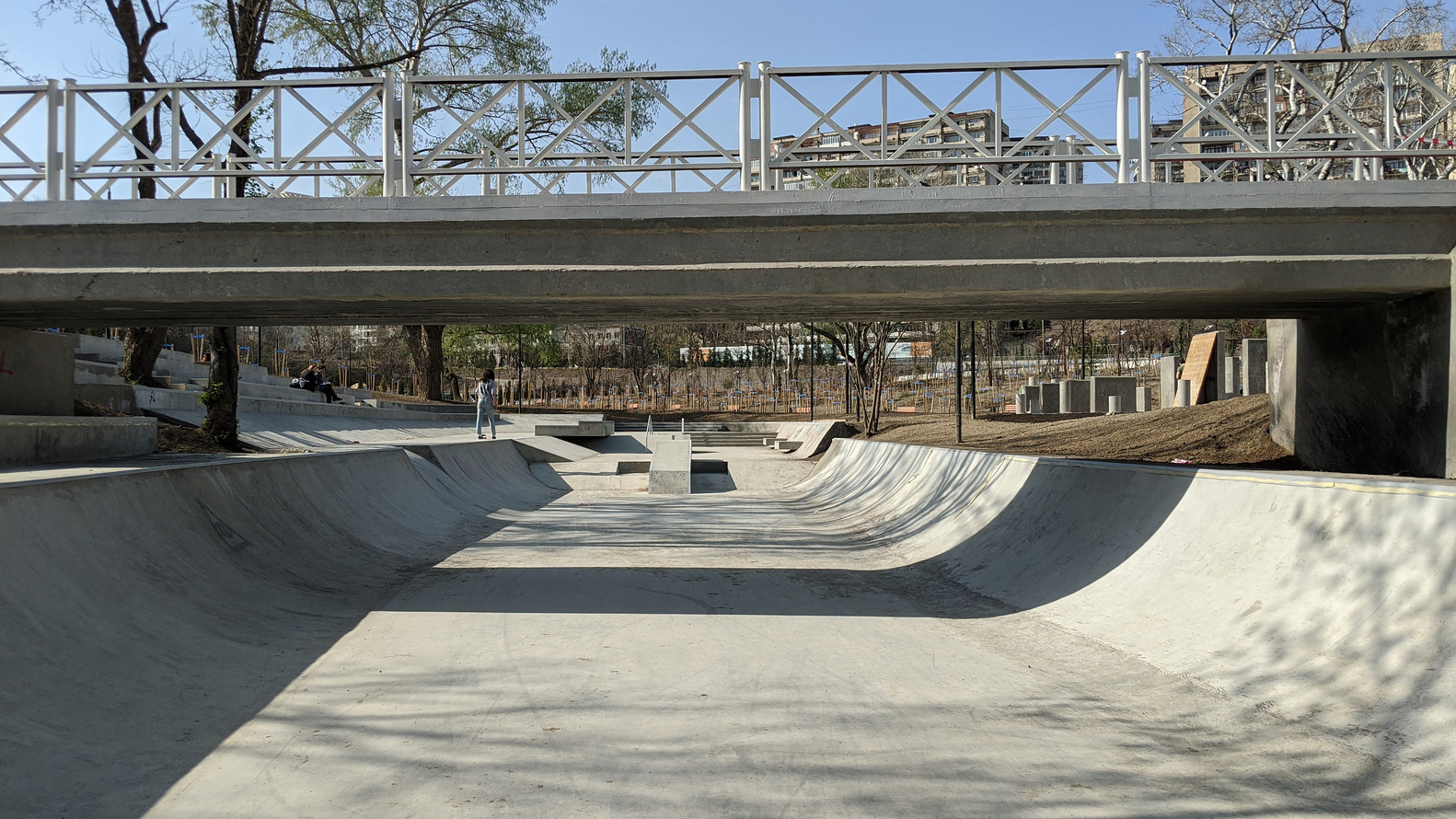 格鲁吉亚第 Mziuri 滑板公园和公园游乐场丨David Giorgadze Architects-23