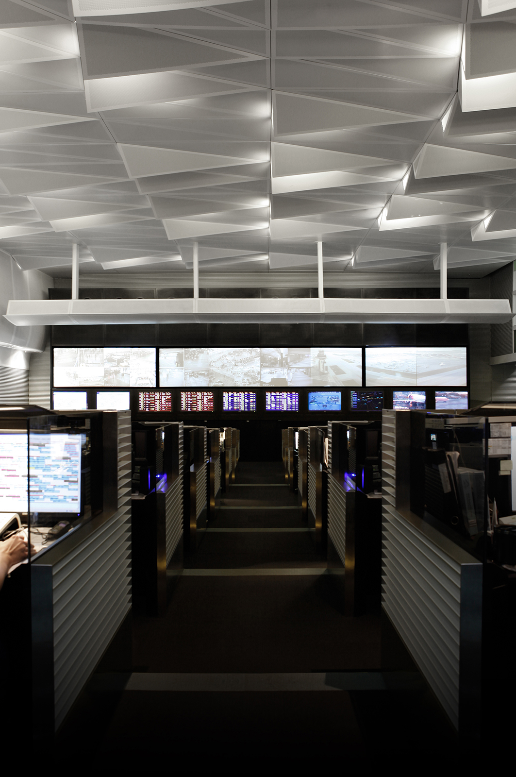 HK AIRPORT CONTROL CENTRE (FORMER) Design Systems-2