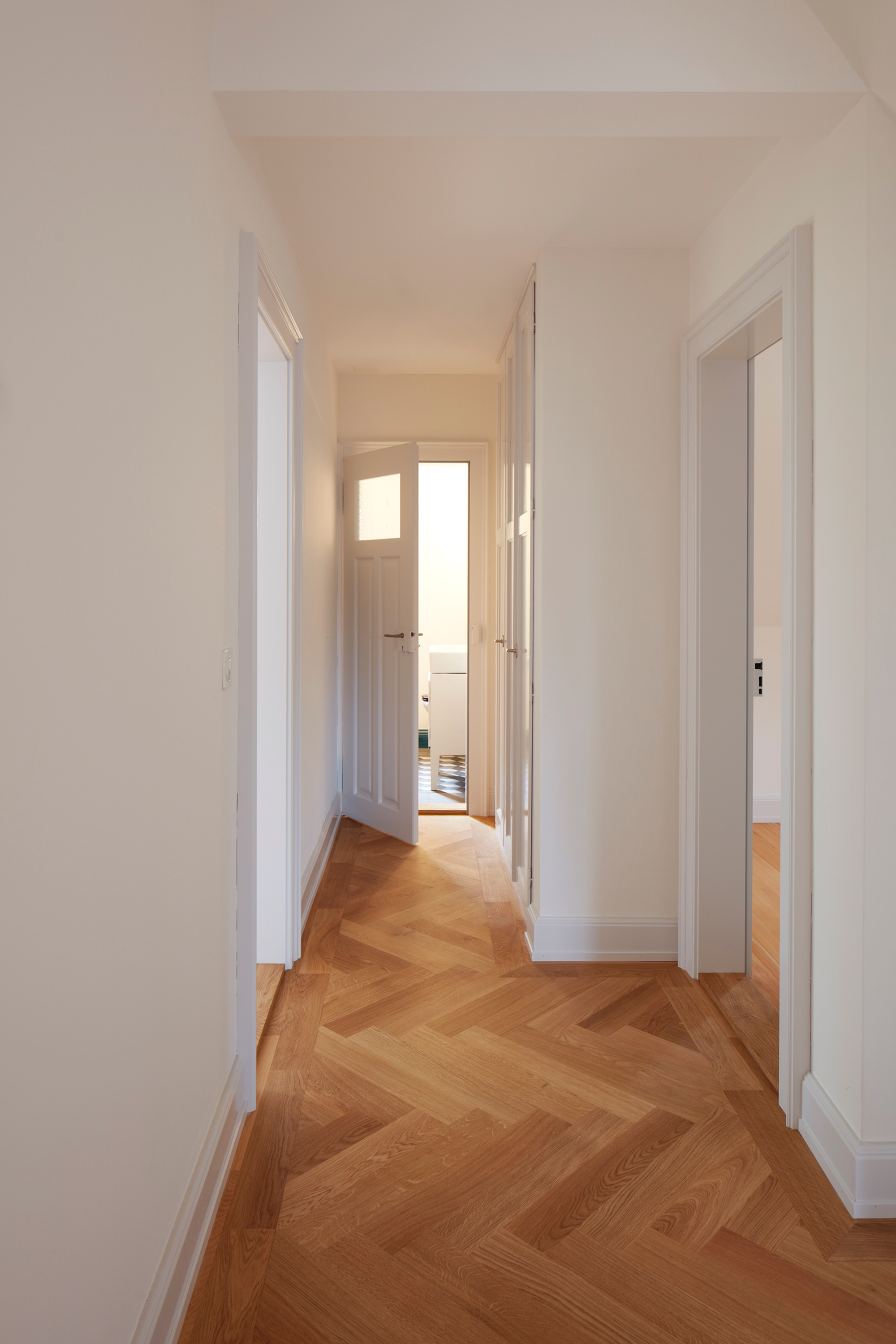 Renovation and Extension of a Heritage-protected Residence Building / AMJGS Architektur-39