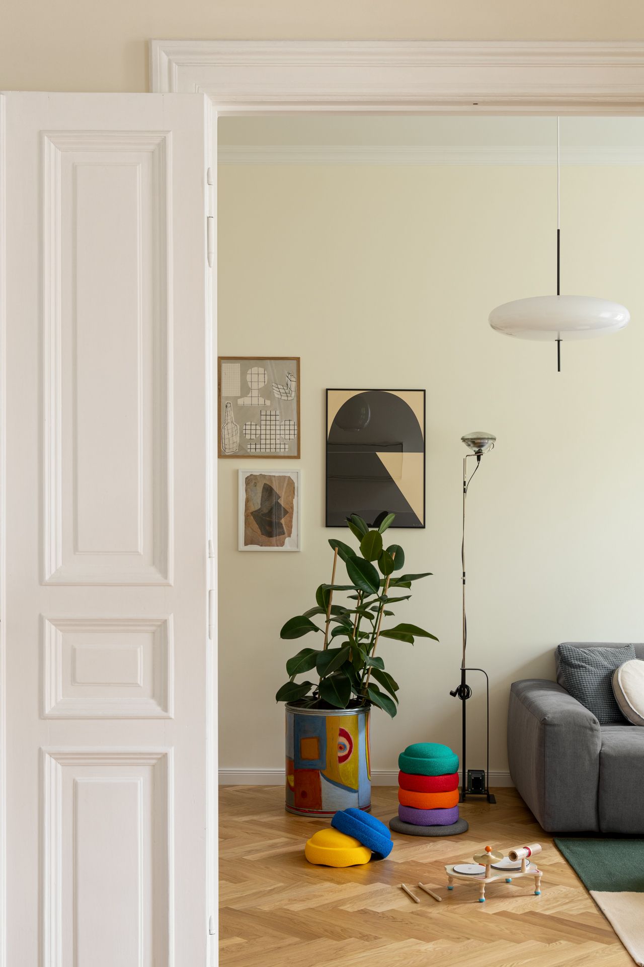 柏林夏洛滕堡老建筑改彩色公寓丨德国柏林丨Sunostudio创始人Gianni Verde-10