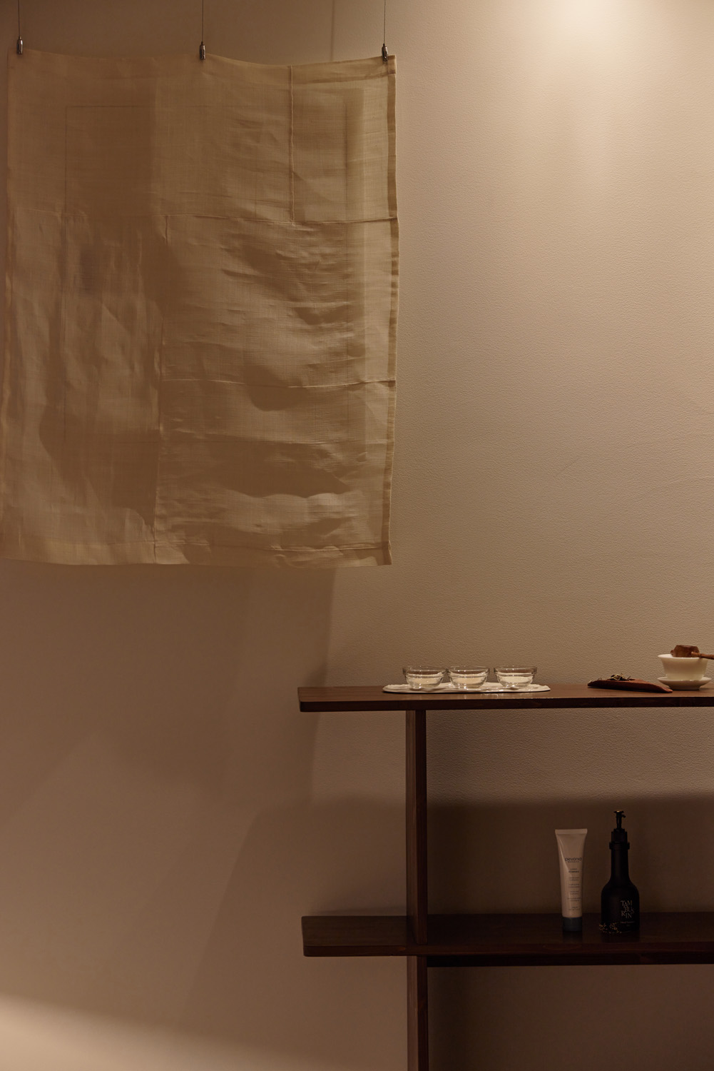 "木材与高级酒店氛围的完美融合 - 21 坪酒店式公寓室内设计"-32