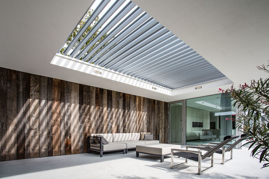 荷兰森林边缘的 N-House 别墅,极简设计与自然环境的完美融合-19