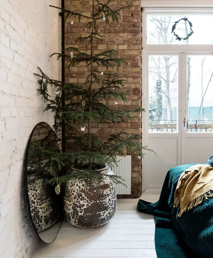 小空间大氛围 | 20 岁设计师的 48m²圣诞公寓-11