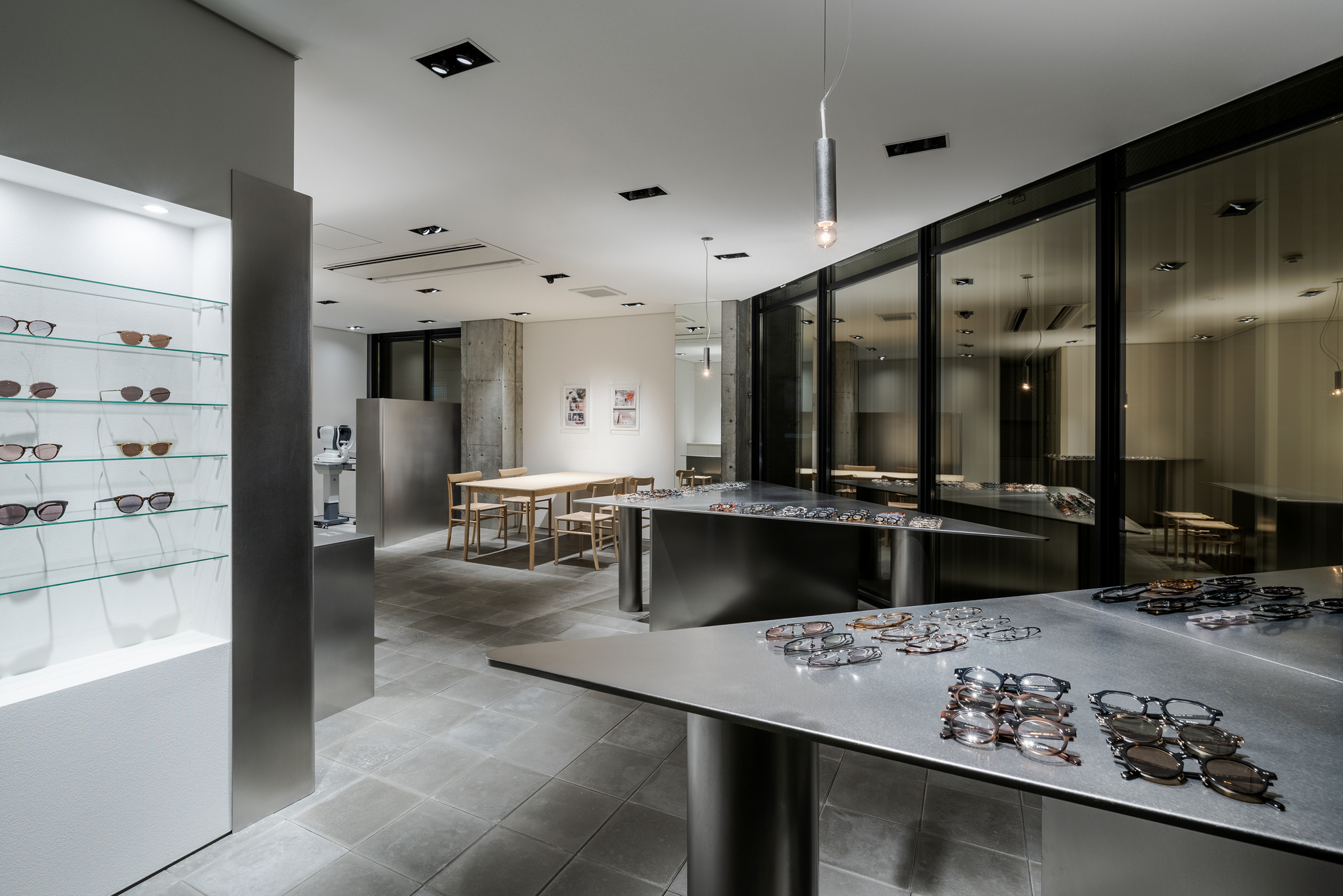 芦屋眼镜店（注：ASHIYA常见为日本地名芦屋，这里按一般情况推测为芦屋的眼镜店，若有特殊背景信息，可根据实际情况调整） 丨日本兵库丨RID Co.,Ltd.-9