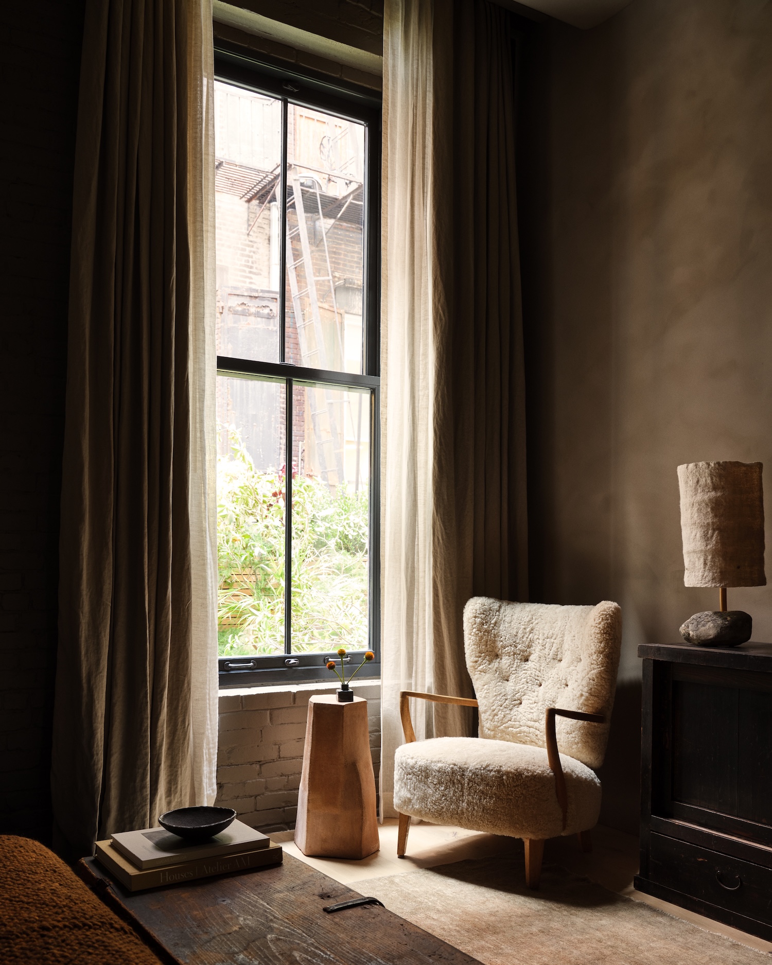 16 Crosby纽约极简主义公寓丨美国纽约丨Ember Studio的Steph Betesh-26