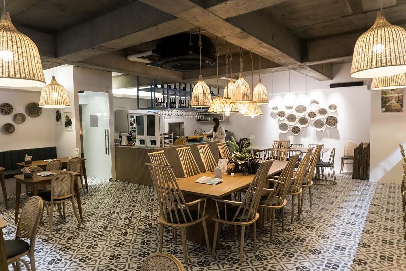 越南风情 60 平餐厅设计，打造浪漫空间-3