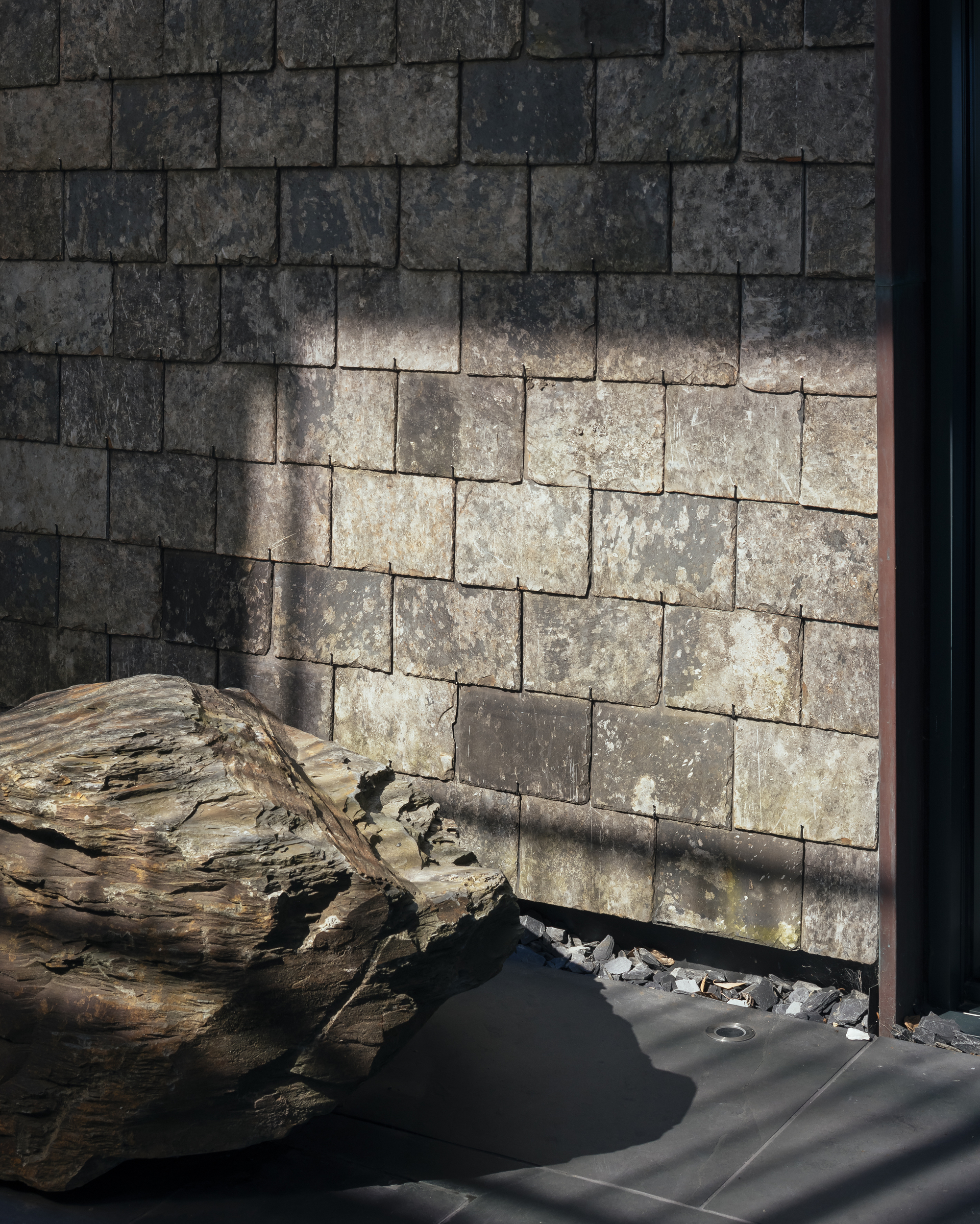 带有庭院的房子丨英国丨Invisible Studio-24