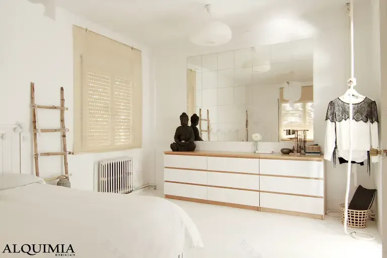 西班牙小镇的纯白北欧风住宅-17