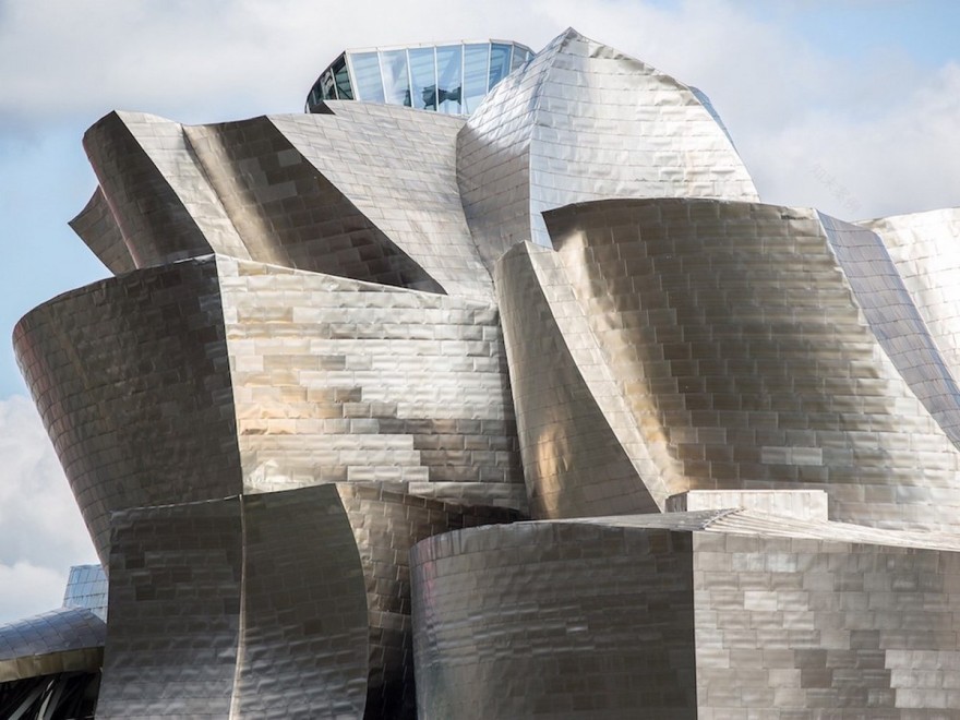 Frank Gehry- 15 Iconic Projects - RTF | Rethinking The Future-16