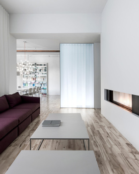 圣多米尼克广场(注:Espace常见有空间、广场等意思,这里结合St Dominique推测翻译为广场更合适,但因缺乏更多语境,可能与精准含义有偏差通常可根据实际场景进行准确判断,比如在法国当地某城市的特定地点,这就是更多背景信息辅助能精准判断意思否则空间亦有可能) 丨加拿大蒙特利尔丨Anne Sophie Goneau Design