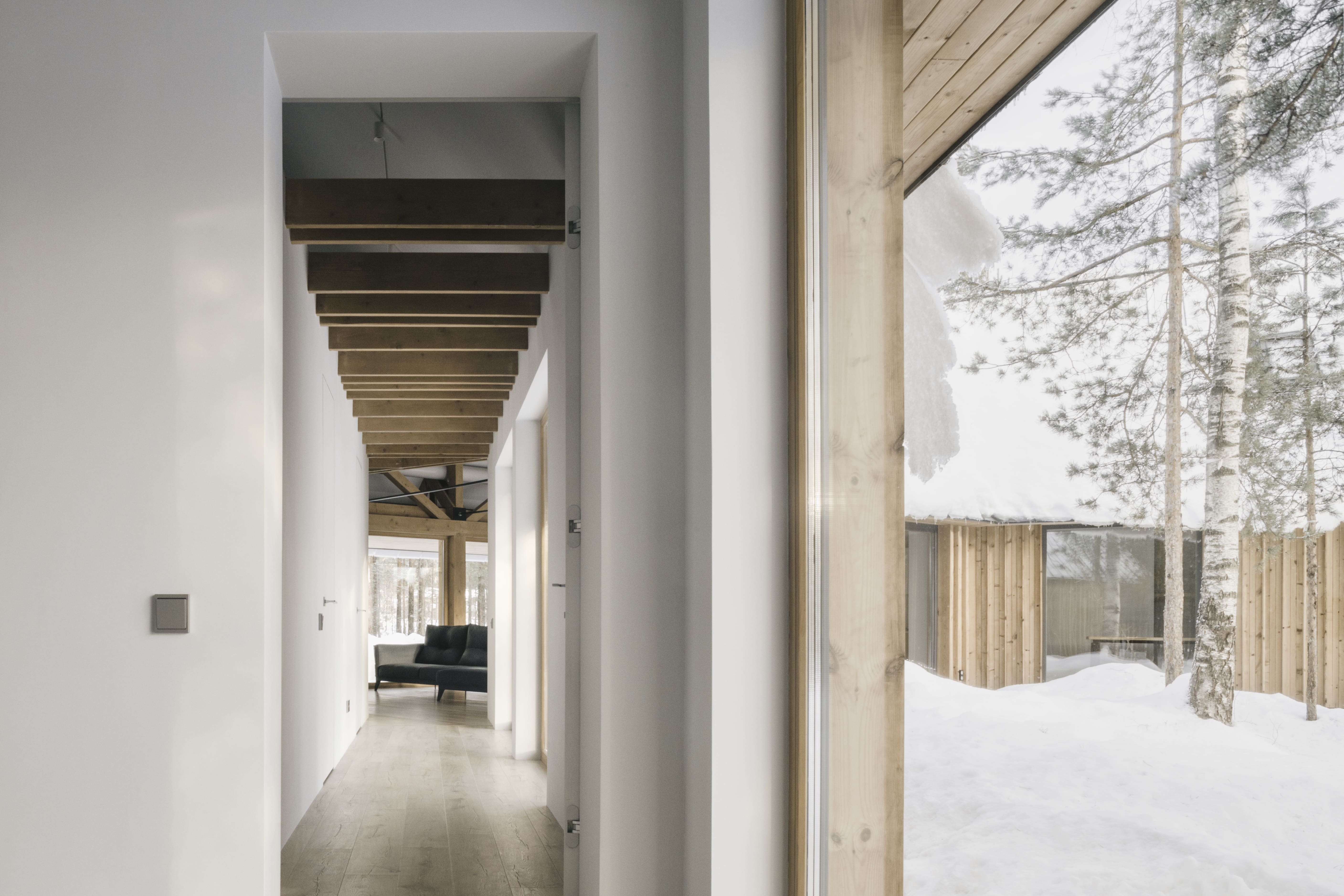 托架屋；支架屋（注：bracket有托架；支架等意思，这里结合具体语境可能会有更合适的表达，如果Bracket House是特定名称，可保持原样或根据其背景赋予更准确称呼 ） -24