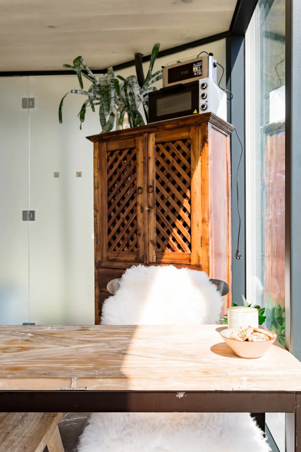 挪威自然中的梦幻玻璃屋-6