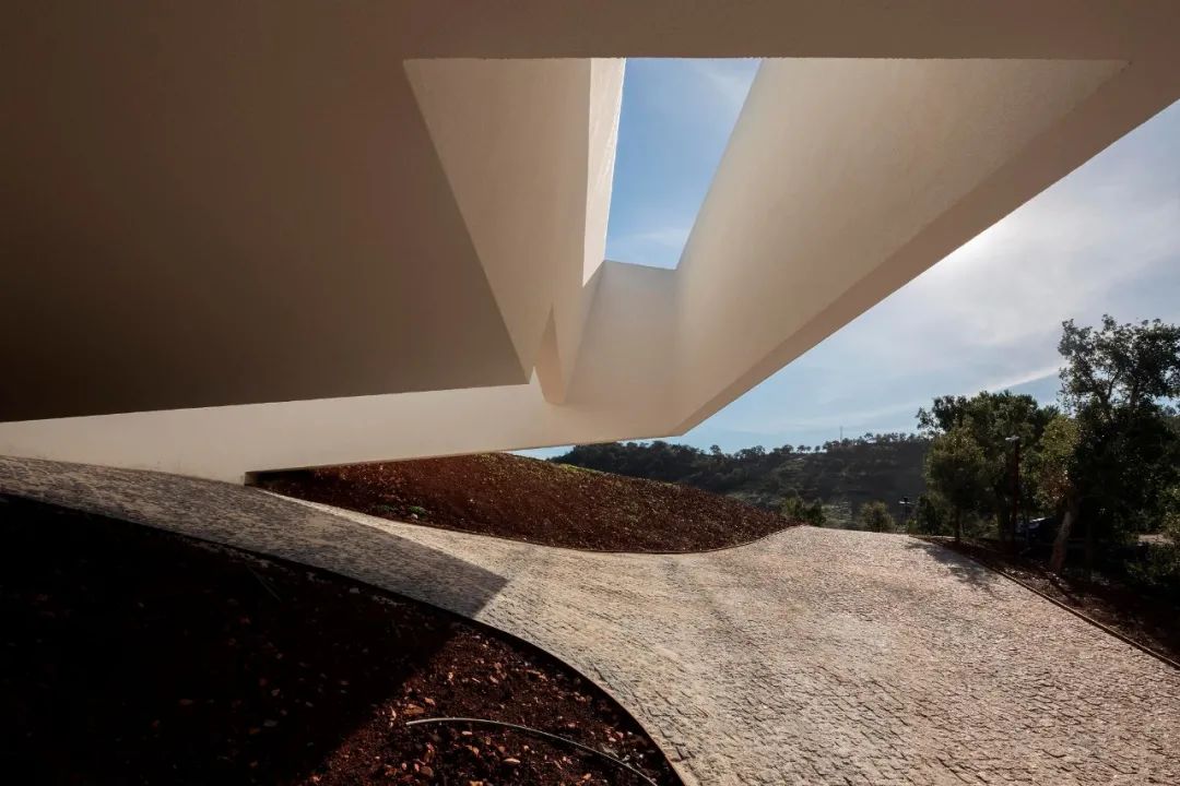 葡萄牙建筑大师 Vitor Vilhena 的惊艳之作-20