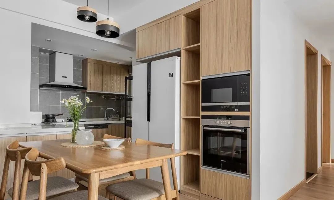 95㎡原木三居室,自然休闲风的设计解读-21