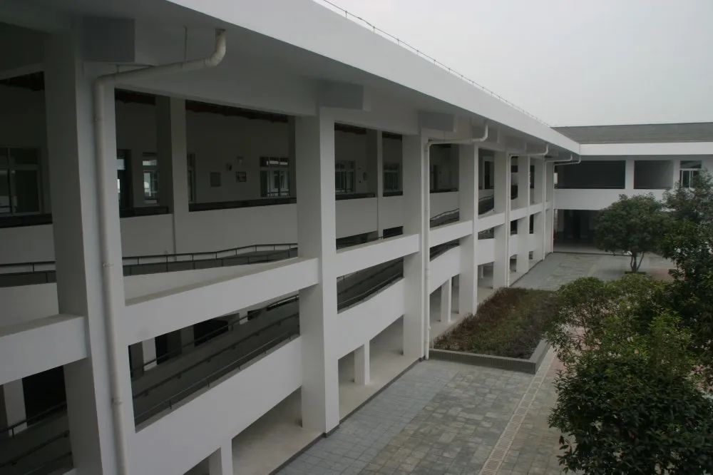 都江堰友爱学校——无障碍设计与残健融合的教育典范-30