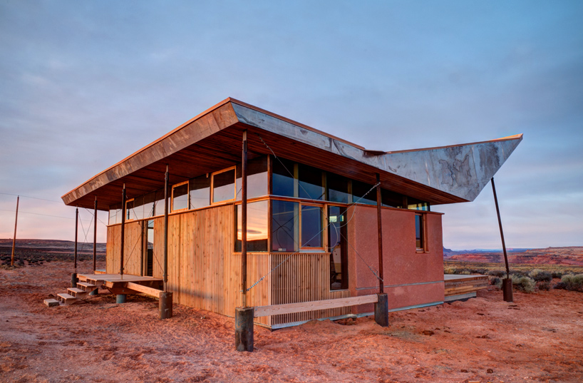 沙漠中的“宽檐帽”住宅丨科罗拉多大学丹佛分校学生,DesignBuildBLUFF 设计事务所-5