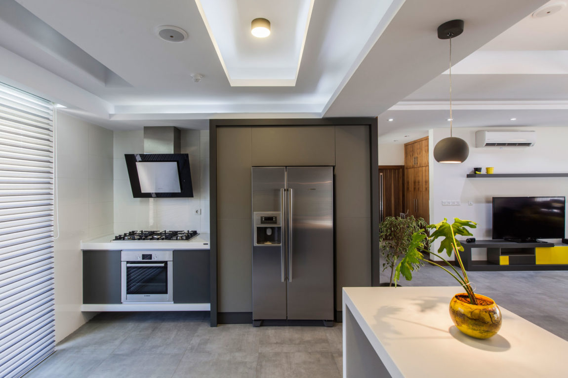 伊朗 Damavand 镇黄色调极简主义住宅设计-26