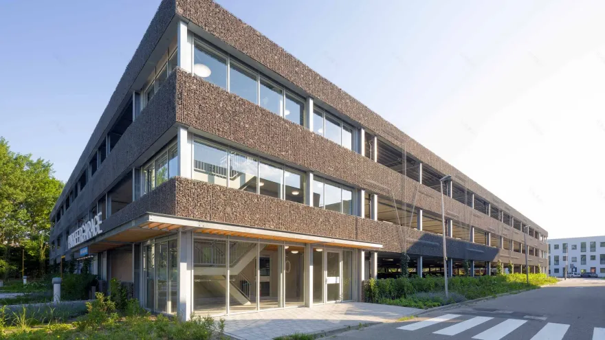 Reinier Haga Orthopaedic Clinic-9