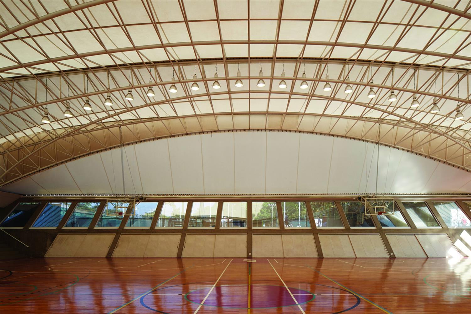 巴西 Clube Alto dos Pinheiros 运动馆 · 经济,可持续的设计杰作-14