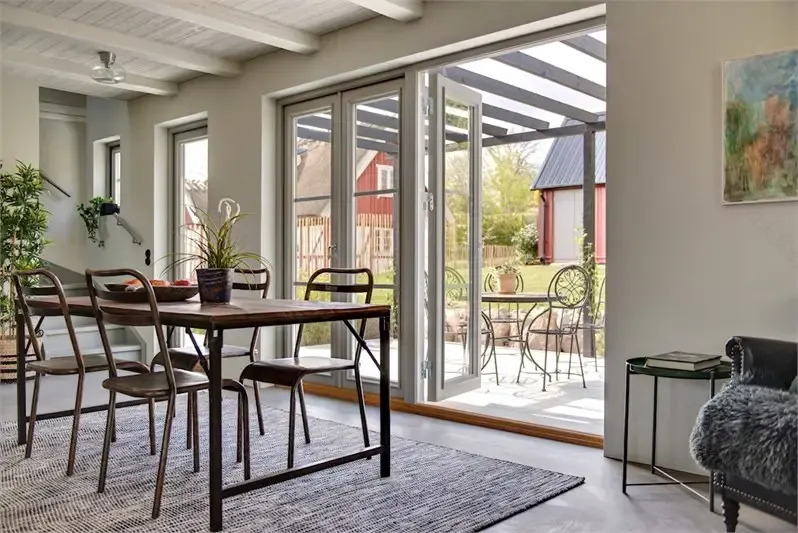 瑞典经典别墅 | 工业风厨房惊艳亮相-7