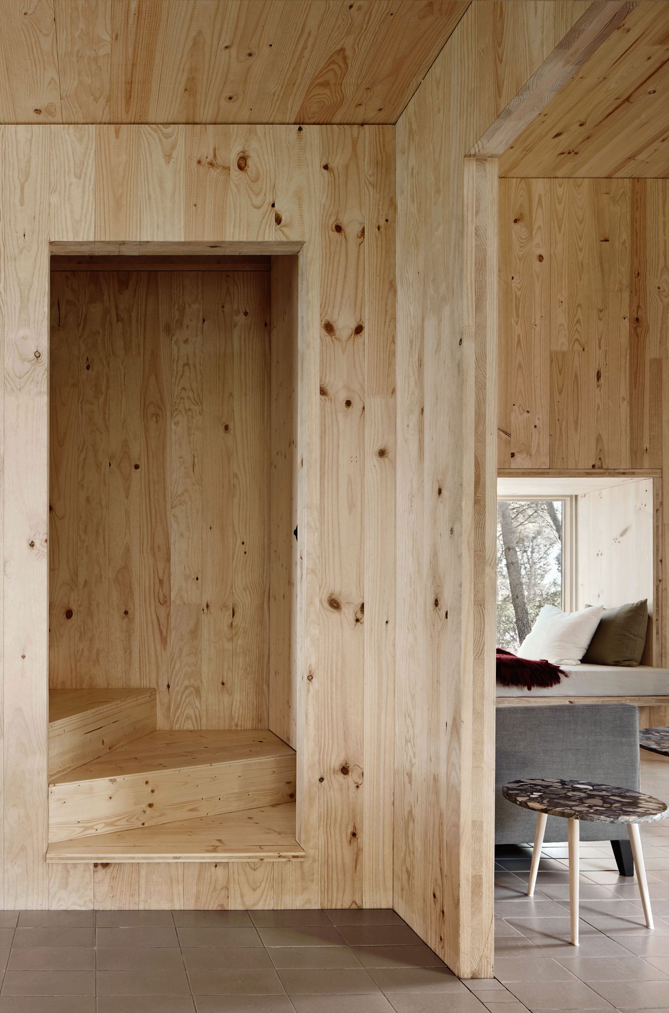 森林中的隐秘居所——西班牙 Costa Brava 两座 Cork House-8