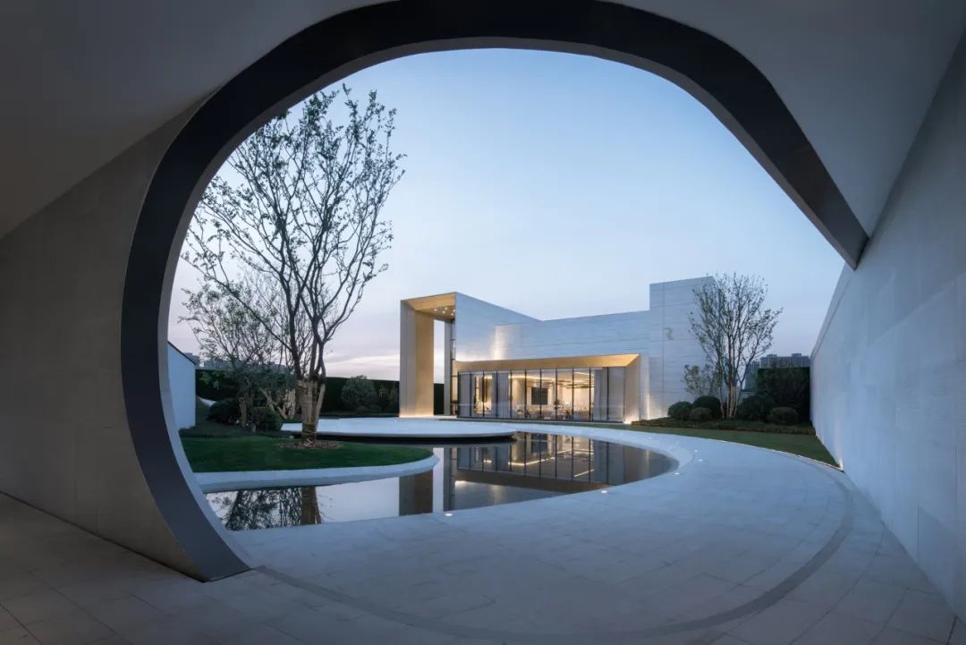 郑州弘阳府 | 现代艺术与自然景观的完美融合-25