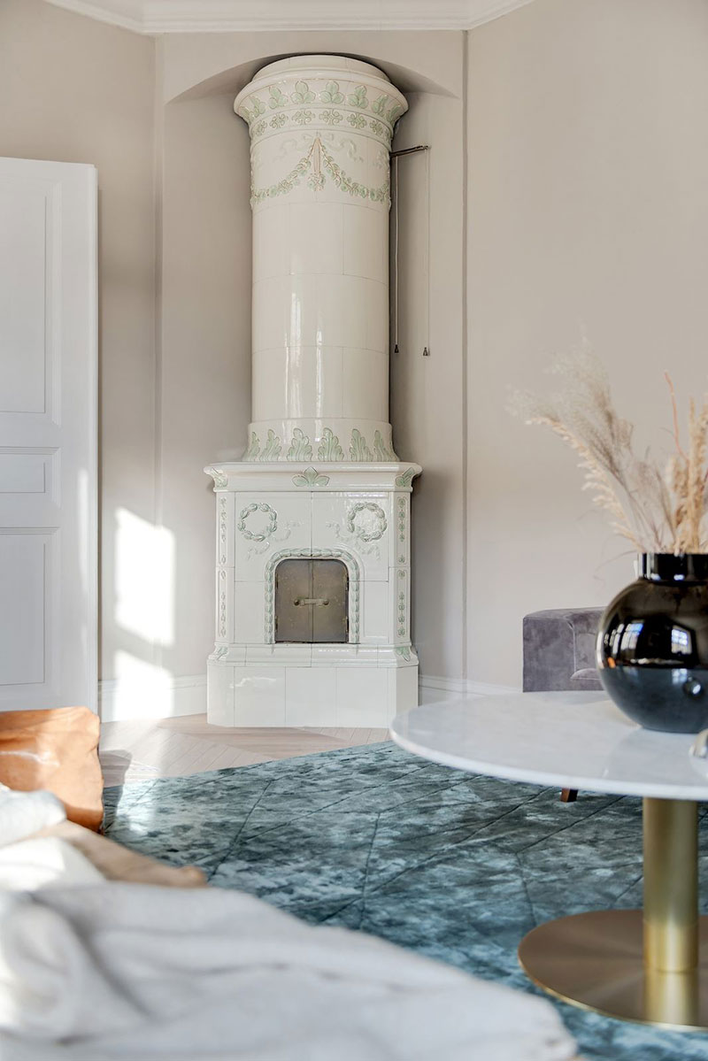 瑞典古典建筑中的温馨现代设计-10