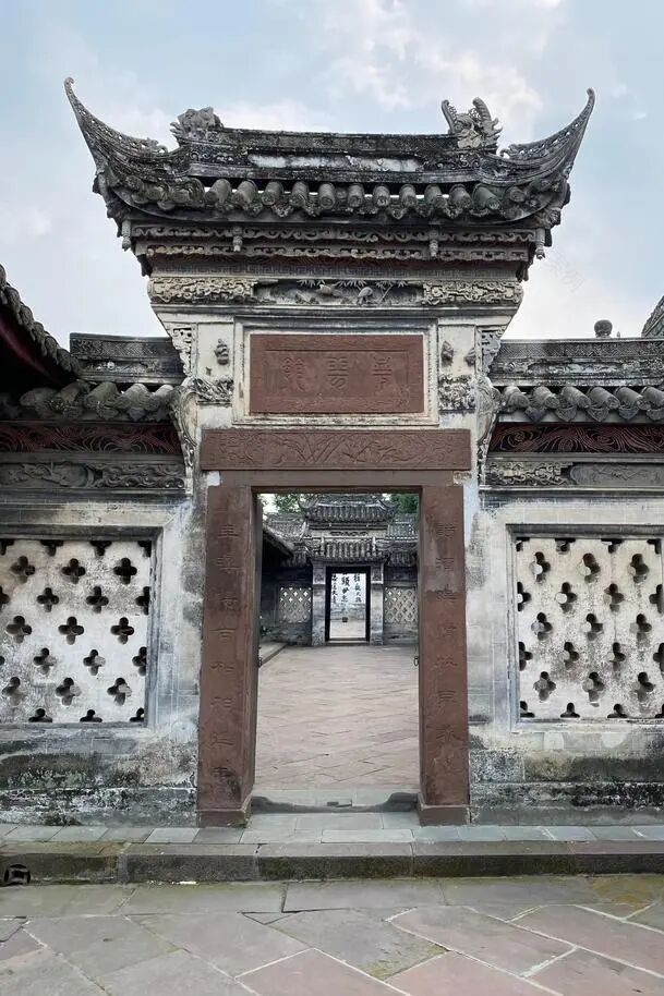 思纳设计|隐于青城山内的禅意新生-30