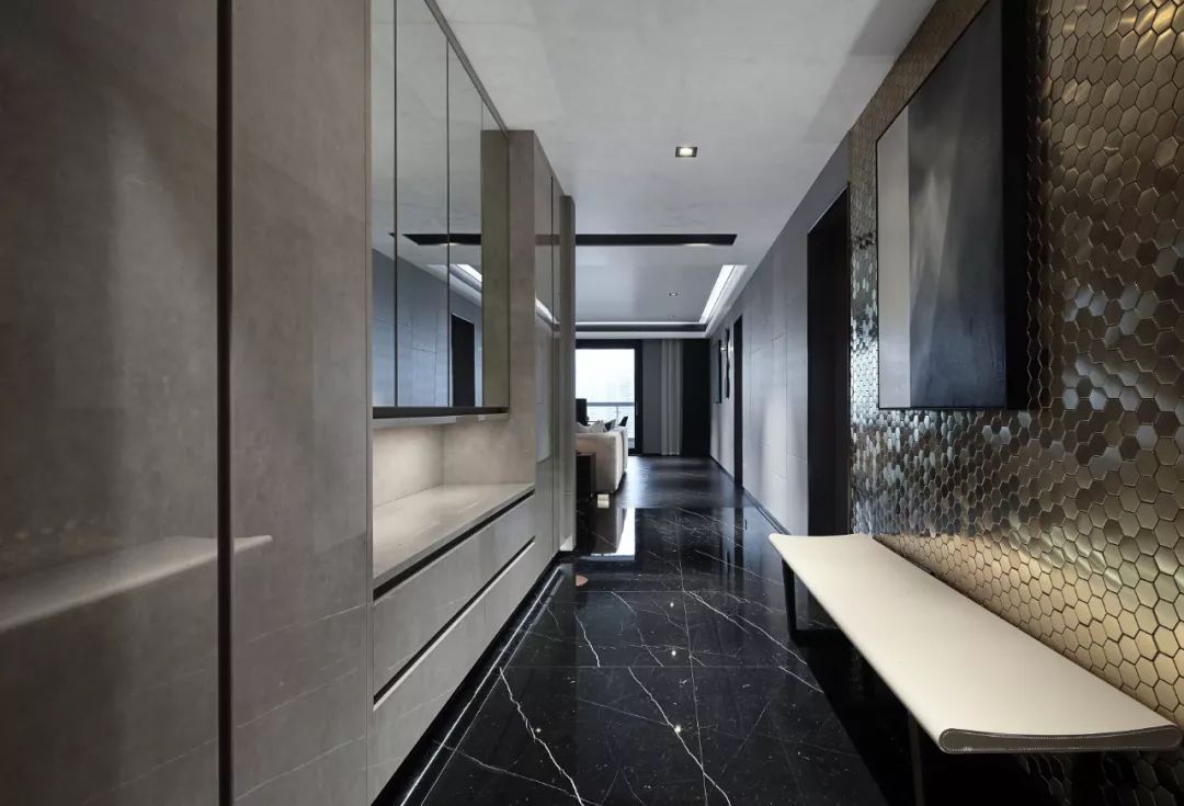 环游世界后的归宿 | 沪上轻奢雅灰美宅-12