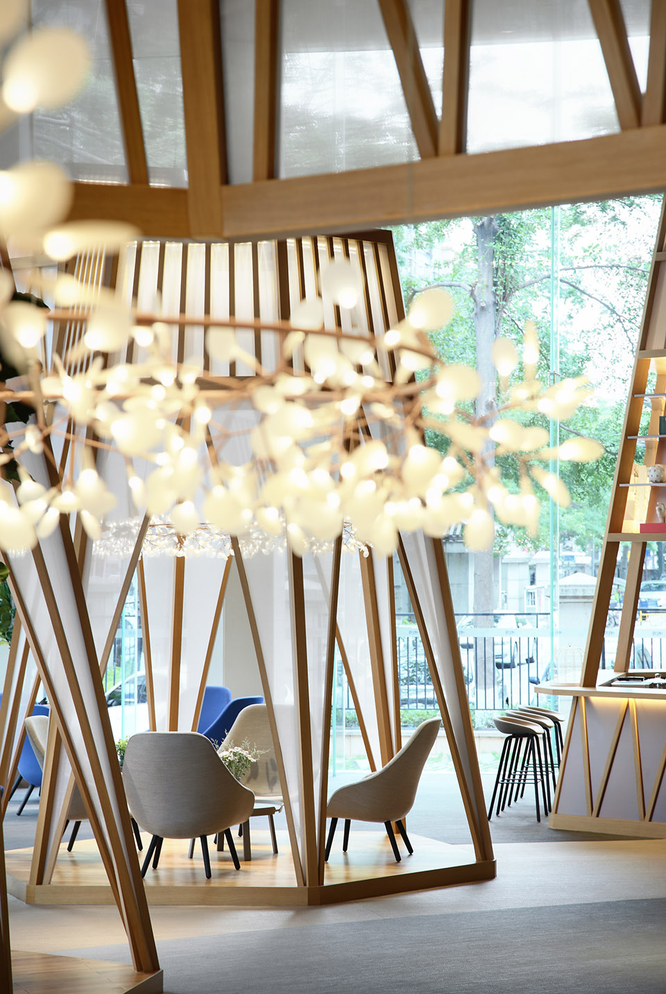 长安鼎峰悦境营销中心,东莞 / 于强室内设计师事务所-23